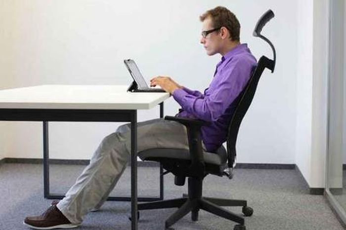 Posisi Berdiri: Tips Agar Tidak Cedera