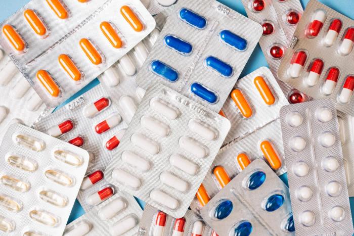 Apakah Obat Generik Sama Efektifnya dengan Obat Bermerek?