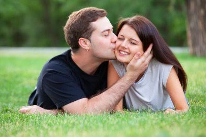 Perlukah Aturan dalam Gaya Bercinta? Ini Jawabannya