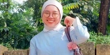 Korban Kecelakaan Kereta Bekasi Kembali ke Rumah: Peti Tertutup Nur Ainia