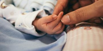 Cara Cegah Campak pada Bayi Sebelum Vaksin Usia 9 Bulan Menurut Dokter Anak