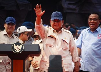 Prabowo Hadir di Peringatan Hari Buruh Monas 1 Mei