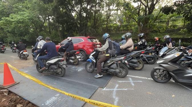 Jalan Ambles di Lenteng Agung Kini Sudah Bisa Dilalui