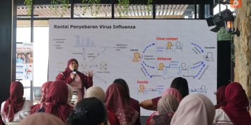 Strategi Menghadapi Orang Tua Anti Vaksin Tanpa Perdebatan Menurut Dokter