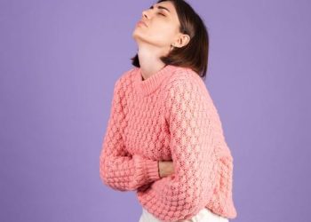 Mengapa Perempuan Lebih Sensitif Saat Menstruasi? Pahami Perubahan Hormon yang Terjadi