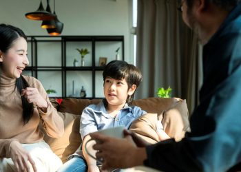 Cegah Sejak Dini, Cara Mendidik Anak Laki-laki Agar Tidak Melakukan Pelecehan Verbal