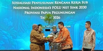 Kemenhut Ajak Papua Pegunungan Lestarikan Hutan Melalui Penanaman Pohon
