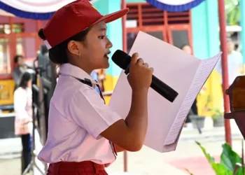 Surat Cinta Siswi SD Nias Utara untuk Prabowo