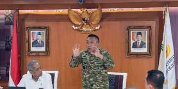 Latihan Siswa Sekolah Rakyat oleh 1.000 Taruna Akmil