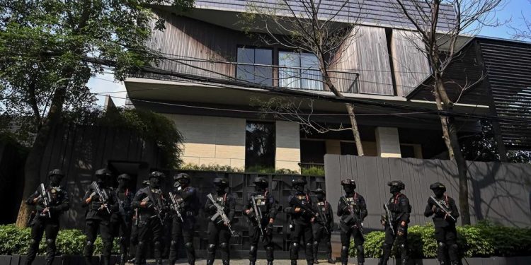 Peras WNA, KPK Geledah Rumah Mewah Silmy Karim