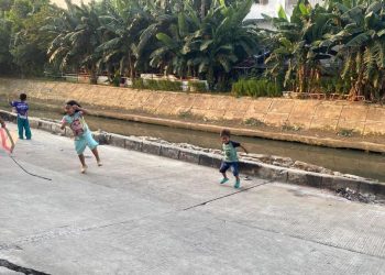 Waswas Melintas di Jalan Cinta Pulo Gadung