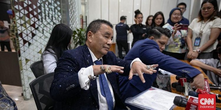 Forum Pemred Kecam Tindakan Hotman Terhadap Wartawan: Sangat Tidak Profesional
