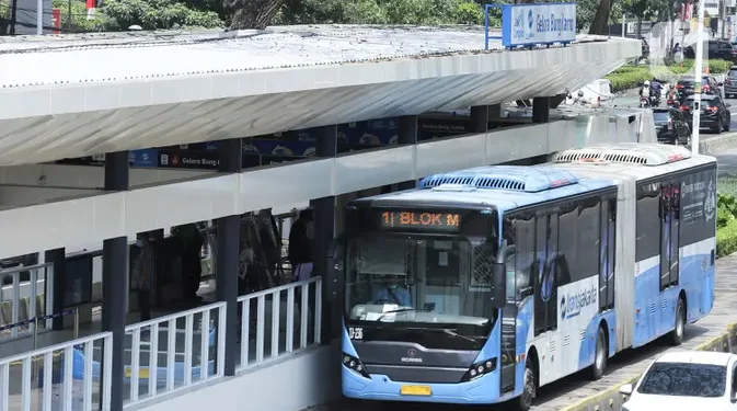 Demo 27 Agustus, Rute Transjakarta yang Dialihkan