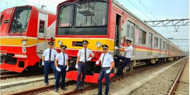 Jejak Panjang Perjalanan Masinis di Indonesia