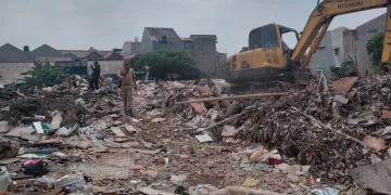 Warga Jakarta Dilarang Membakar Sampah secara Sembarangan