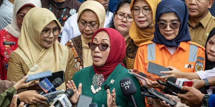 Menteri PPPA Menyikapi Temuan Ratusan Senjata di Sekolah Jakarta Selatan