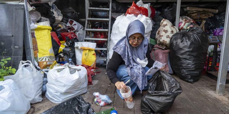 Penurunan Timbulan Sampah Jaktim Sebanyak 865 Ton dan Faktor Penyebabnya