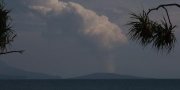 Tinggi Gunung Anak Krakatau Pasca 2018 Belum Dapat Memicu Tsunami