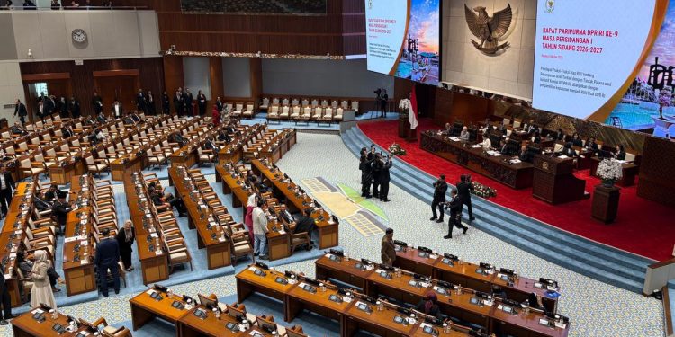 RUU Pelindungan Ketenagakerjaan Disahkan Menjadi Undang-Undang