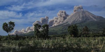 Status Gunung Sinabung Turun dari Level Siaga ke Waspada