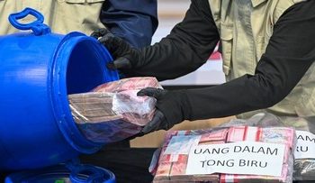 Dugaan Korupsi Rp934 Juta Bupati Klaten Terekam Dalam Foto